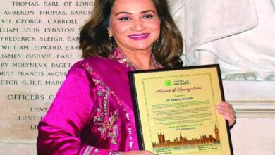 Bushra Ansari crowned Star of Pakistan in the UK