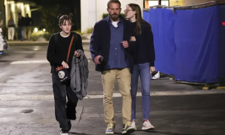 Ben Affleck Spotted With Kids In LA Amid Jennifer Garner Reunion Buzz