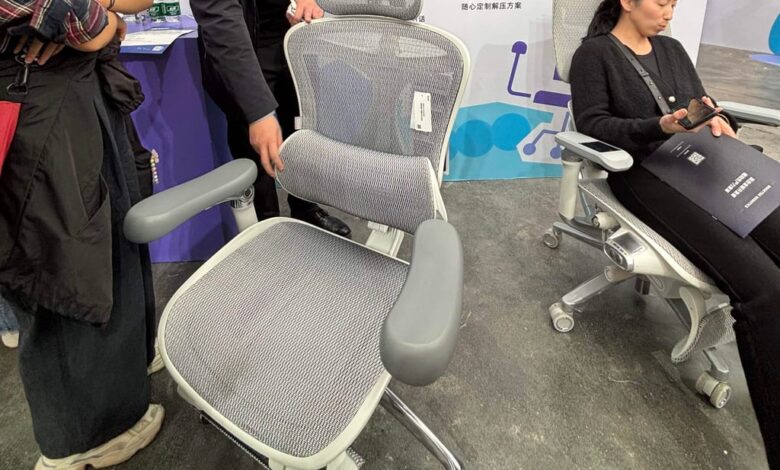 An AI-powered chair from Chinese ergonomics chair maker Sihoo. Photo: Ben Jiang