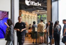 Hong Kong retail slump claims another victim as Thai dessert shop deserts