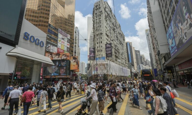 Hong Kong stocks rise on Federal Reserve rate-cut hopes