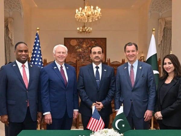 US delegation meets COAS Asim Munir, lauds role in war against terrorism