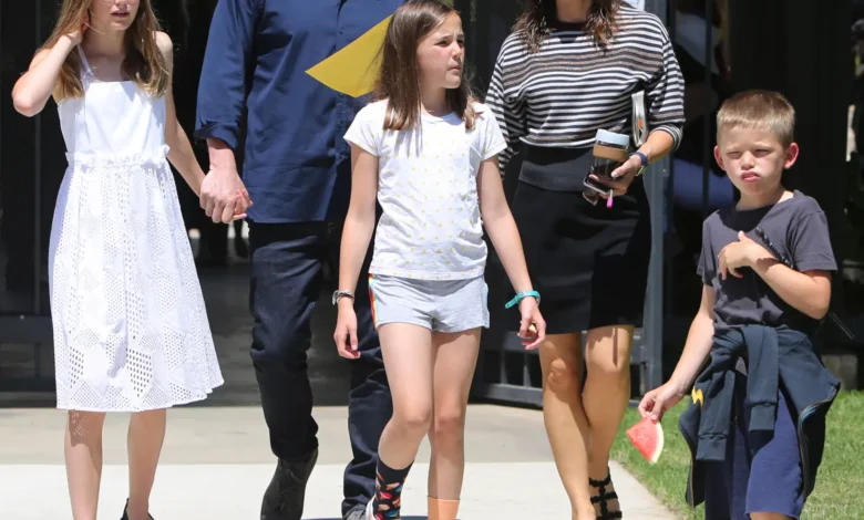 Ben Affleck and Jennifer Garner Reunite for Family Outing in Los Angeles – World Pakistan