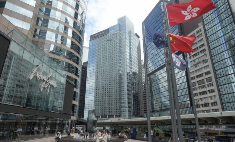 Hong Kong stocks rise on optimism over ongoing US-China trade talks