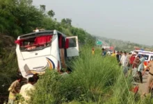 At least 8 killed as bus overturns near Chakwal – World Pakistan