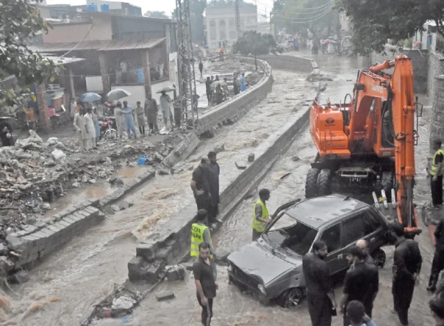 Torrential rains hit G-B, Islamabad