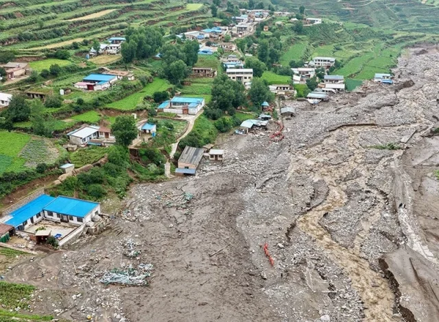 Death toll in northwest China floods and mudslides rises to 13