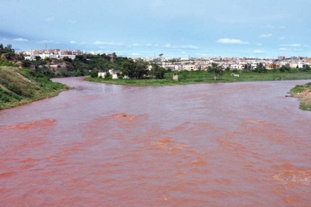 Flood-hit vehicle found in Soan River